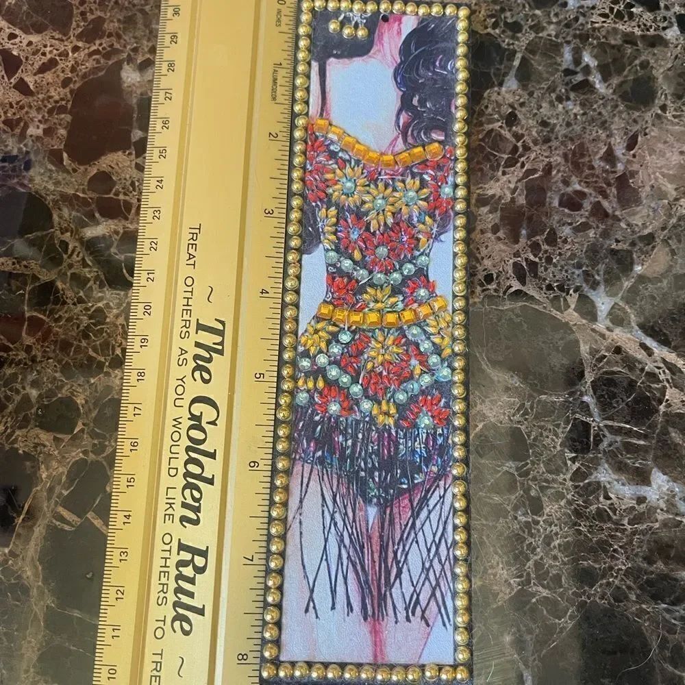 DIAMOND Painted Bookmark with Flower Appliqué. - Picture 8 of 16